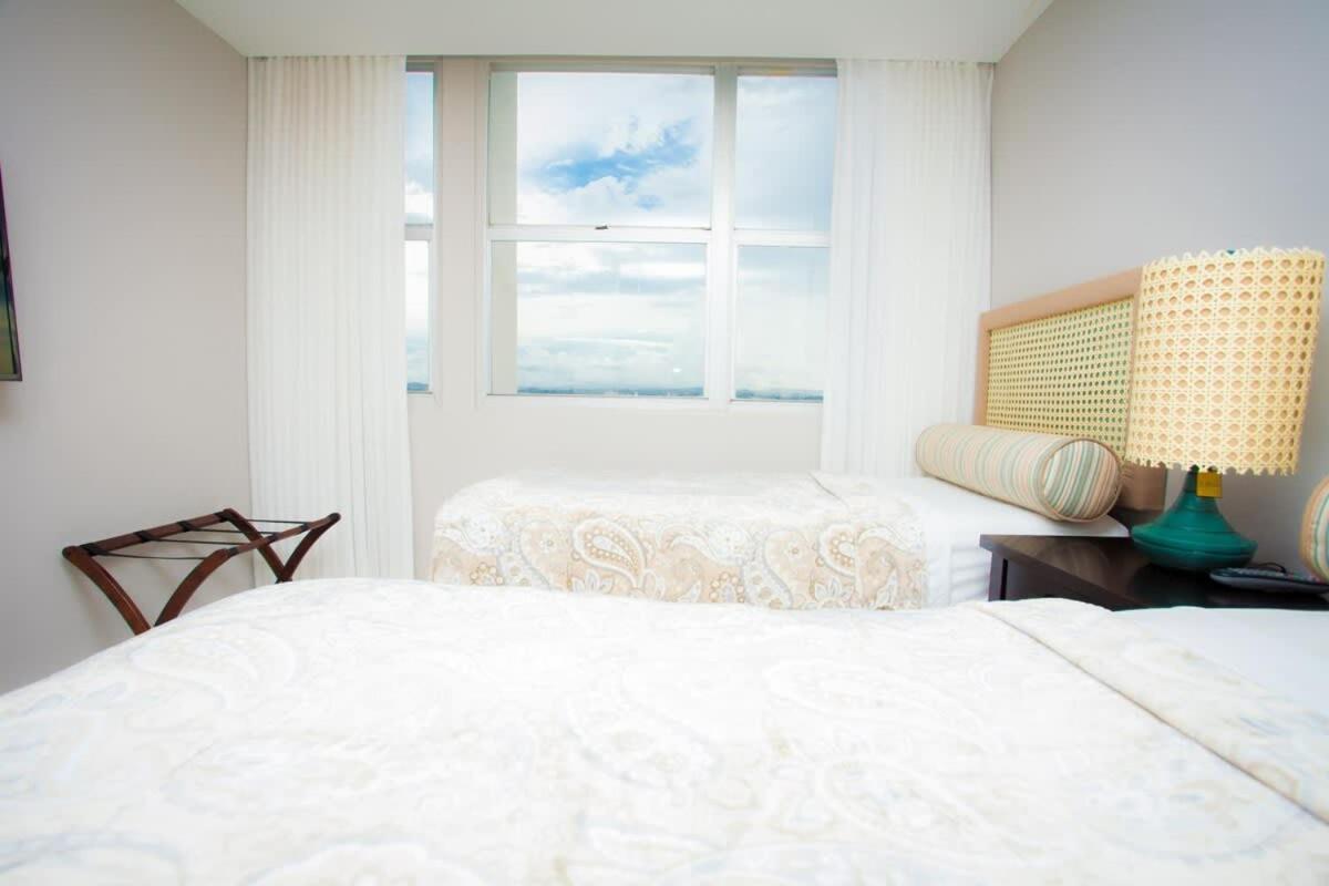 2Br Gem Ocean Front Building Isla Verde Beach San Juan Exterior foto