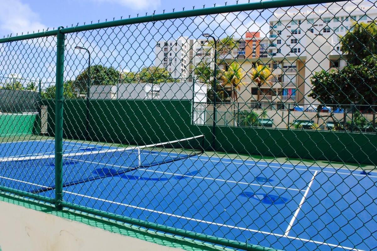 2Br Gem Ocean Front Building Isla Verde Beach San Juan Exterior foto