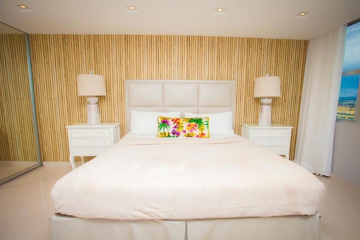 2Br Gem Ocean Front Building Isla Verde Beach San Juan Exterior foto